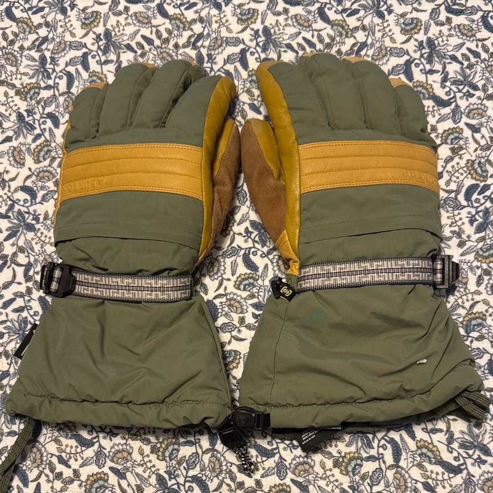 Burton Gore-Tex Green and Yellow Men's Ski Gloves